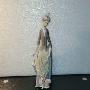 Vintage Lladro  Lady With Dog  Sculpture in Gray and Cream 14" Tall